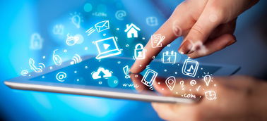 電子商務(wù)法實施下 受訪者關(guān)注好評差評與電商技術(shù)開發(fā)的前景